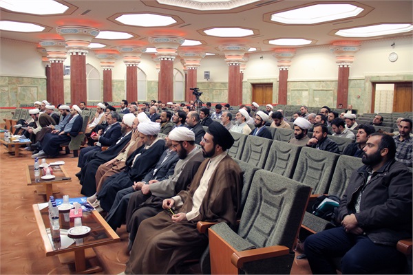برگزاری جلسه آموزشی کارکنان مرکز رسیدگی به امور مساجد