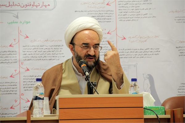 گزارش تصویری جلسه کارکنان مرکز رسیدگی به امور مساجد 13