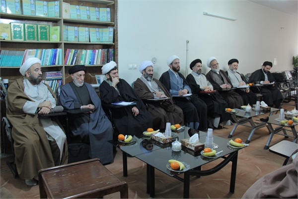 جلسه شورای ناحیه شهید محلاتی با محور آموزش ائمه جماعات